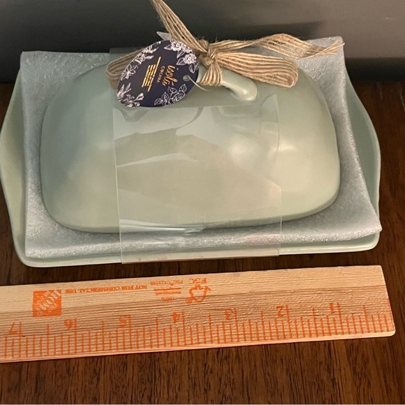 Isola Cucina Sage Green Butter Dish - Picture 8 of 11